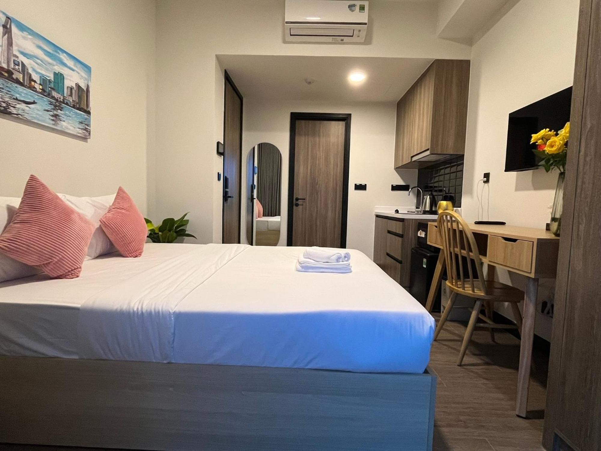 Tropical House - New Apartment At Delasol Ho Chi Minh City Exterior photo